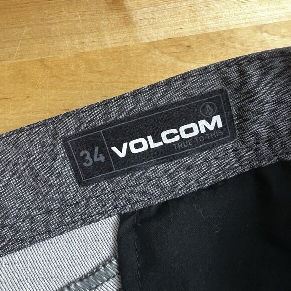 Volcom Surf & Turf Mens Size 34 Stretch Board Shorts Bundle of Two Gray Brown - Picture 6 of 13
